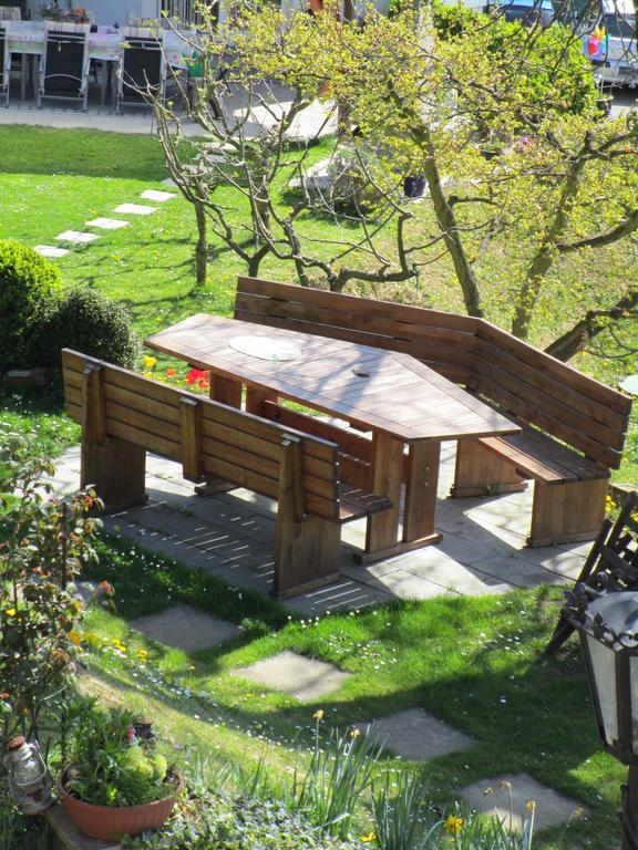 Haus Sundl - Privatzimmer Emmersdorf an der Donau Exterior photo