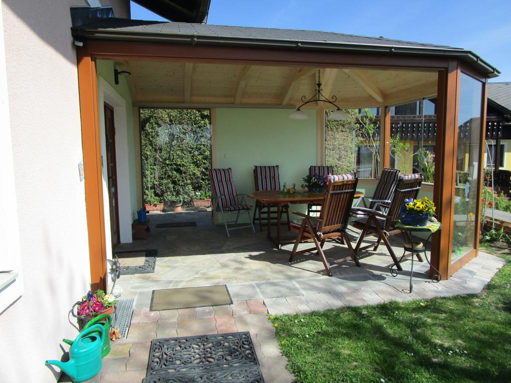 Haus Sundl - Privatzimmer Emmersdorf an der Donau Exterior photo